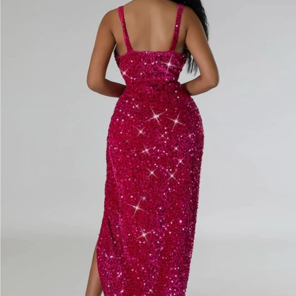 Pink Sequin Bodycon Gown with Plunge Neckline - Picture 3 of 3
